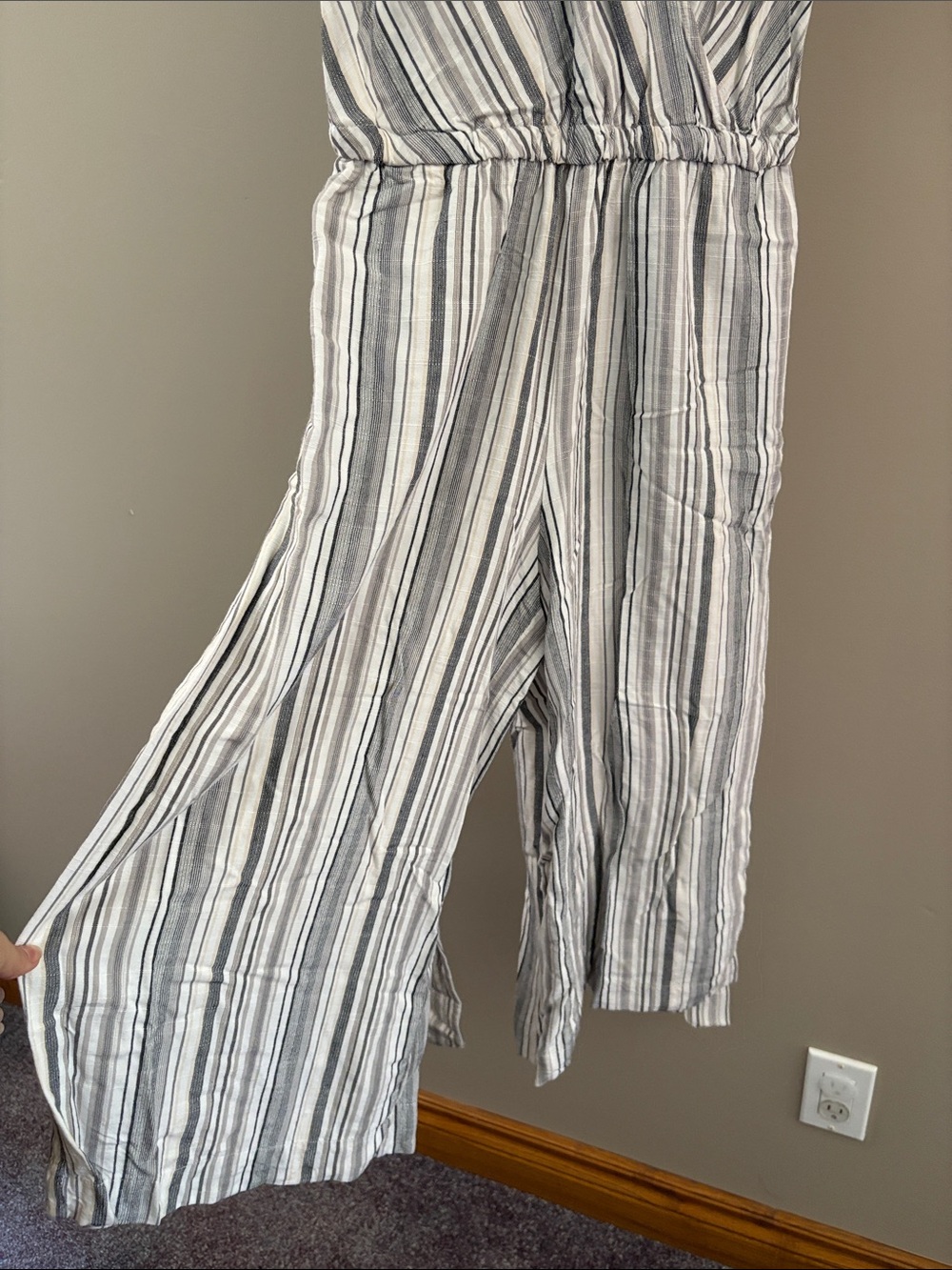 Striped Sleeveless V-Neck Jumpsuit - Gray & White - Picture 2 of 11